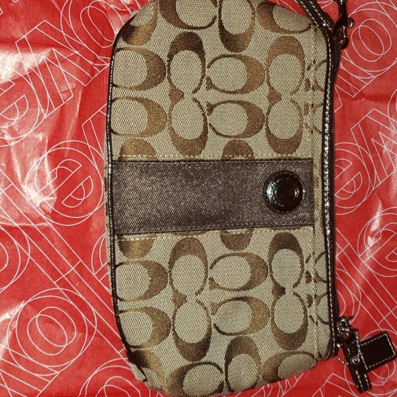 Brown Coach Wristlet - Picture 3 of 7